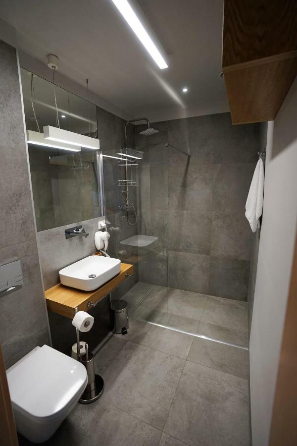 Kamienica Nr 6 Aparthotel Aleksandrów Łódzki Εξωτερικό φωτογραφία